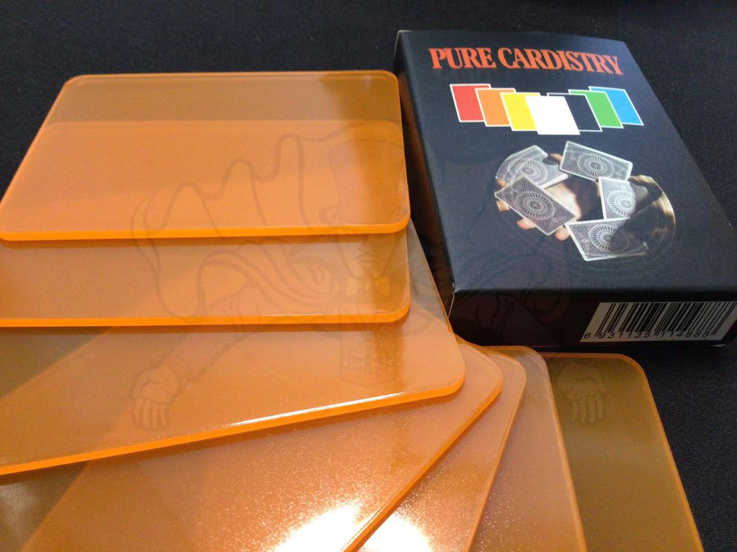 อุปกรณ์เสริมมายากล แผ่นพลาสติก ฝึกตัดไพ่ Trainer Deck (Pure Cardistry)