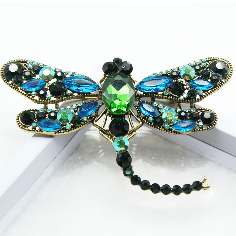 เข็มกลัด เข็มกลัดสวยๆ เข็มกลัดติดเสื้อ Brooch