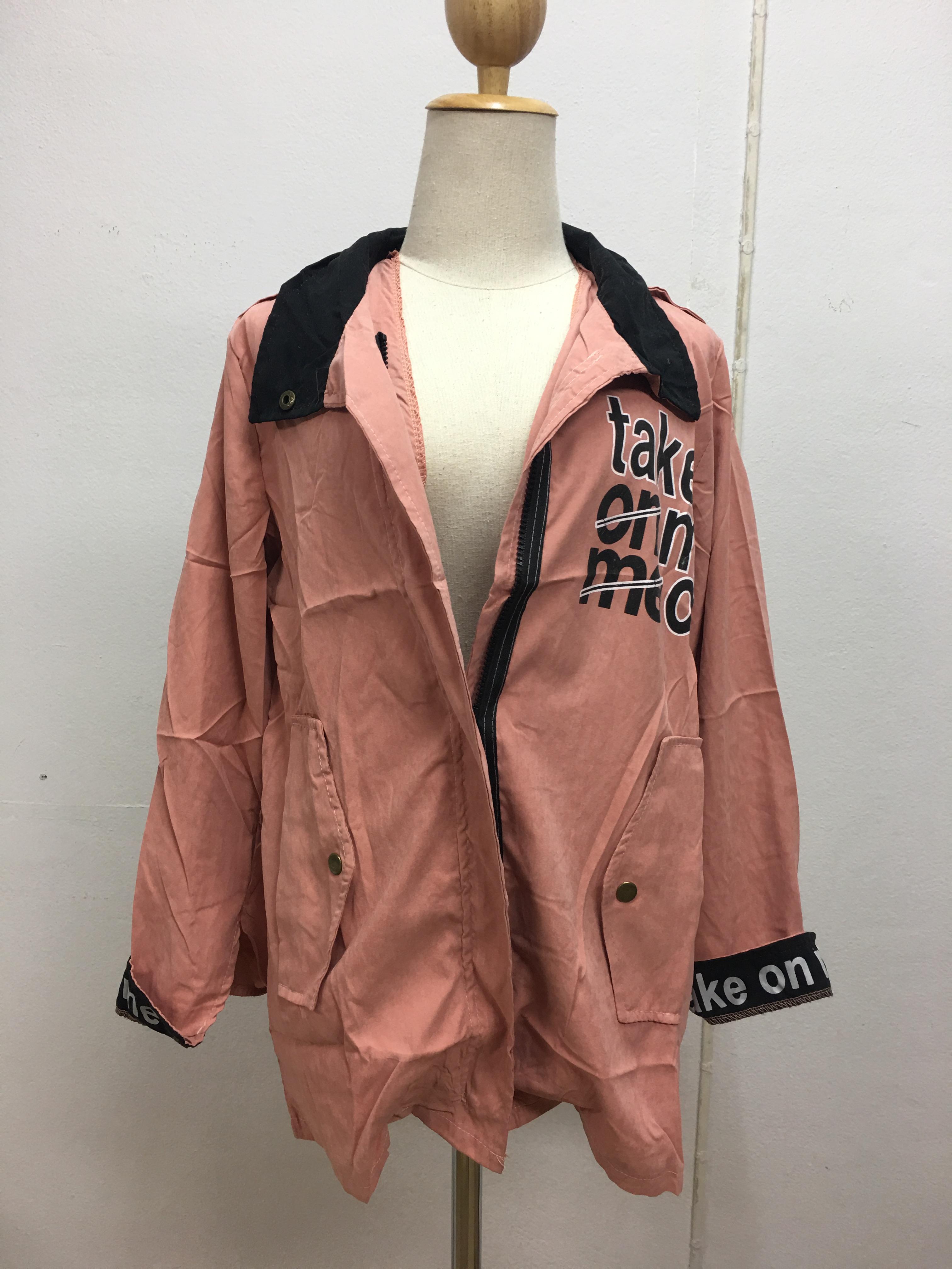 งานขายตามสภาพ ราคาพิเศษ ไม่รับเปลียนหรือคืน เสื้อคลุมสไตล์เกาหลี งานตามแบบ ผ้าเนื้อด้านบาง