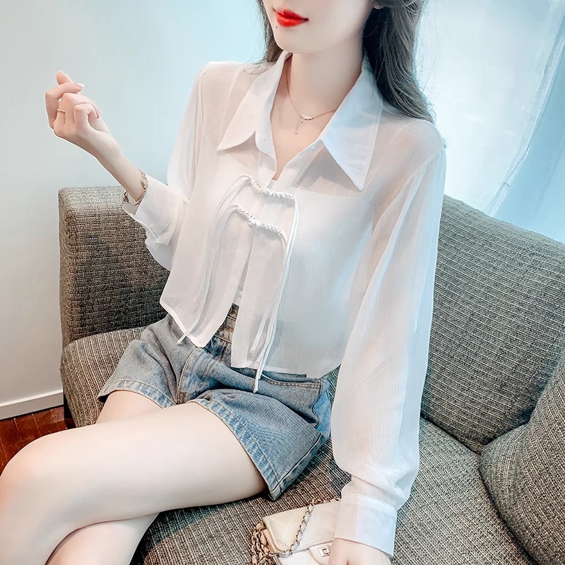 เสื้อเชิ้ตผู้หญิงใส่ทํางาน 390 บาทต่อชิ้น ฟรีค่าจัดส่ง