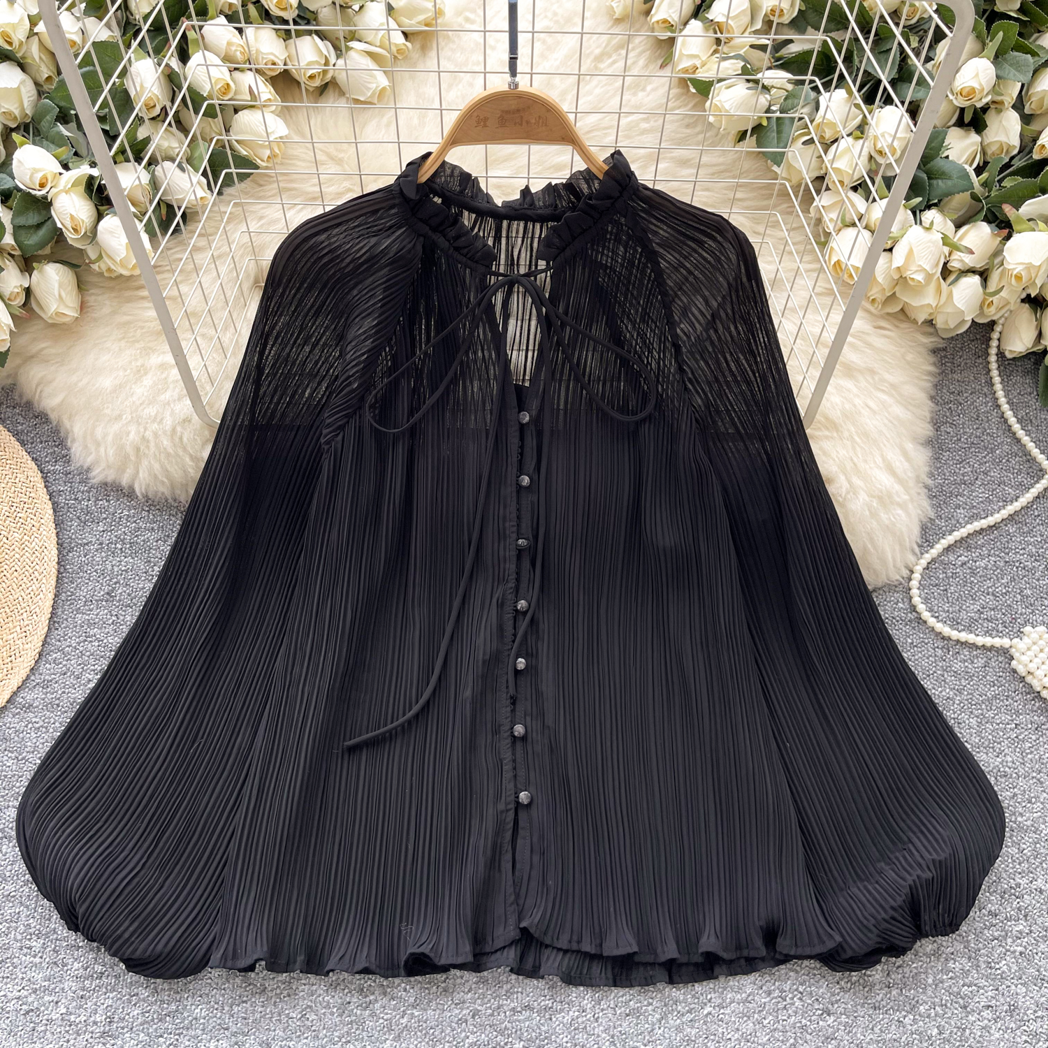 เสื้อสีดำสุภาพ เรียบหรู ดูดี เหมาะกับทุกโอกาส | เสื้อผู้หญิงสุภาพ