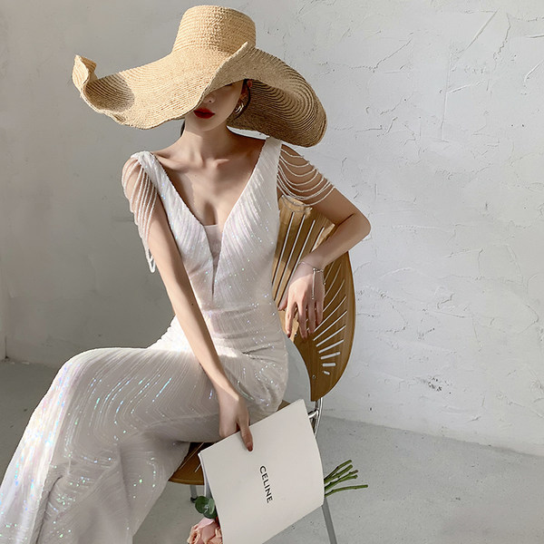 ชุดราตรี ชุดราตรีสวยหรู แบบ ทันสมัย Evening dress