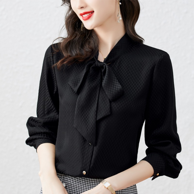เสื้อสีดำสุภาพ เรียบหรู ดูดี เหมาะกับทุกโอกาส | เสื้อผู้หญิงสุภาพ
