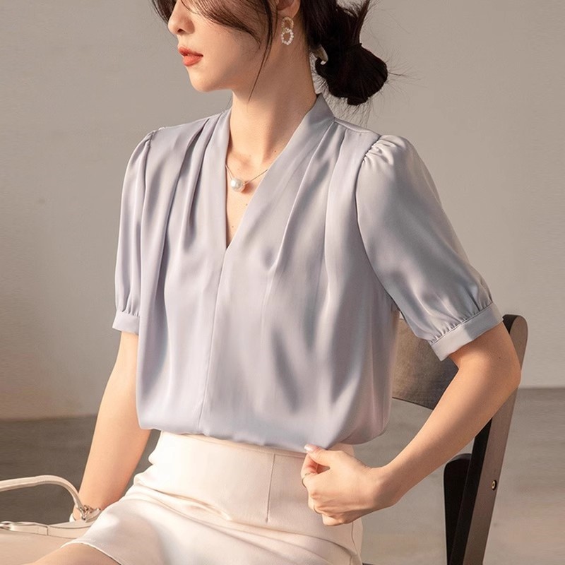 เสื้อเชิ้ตผู้หญิงใส่ทํางาน 390 บาทต่อชิ้น ฟรีค่าจัดส่ง