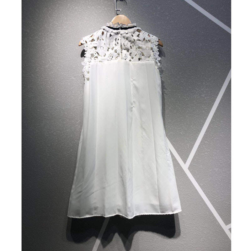 Dress4559 เดรสลูกไม้คอระบายสีขาว ผ้าลูกไม้ฉลุเนื้อดีหนาลายสวยเกรดพรีเมียม มีซับในอย่างดีทั้งชุด งานดีทรงดีลายสวย เรียบหรูดูแพงใส่ได้ทุกโอกาส ใส่เที่ยว/ใส่ทำงาน/ใส่ออกงานได้