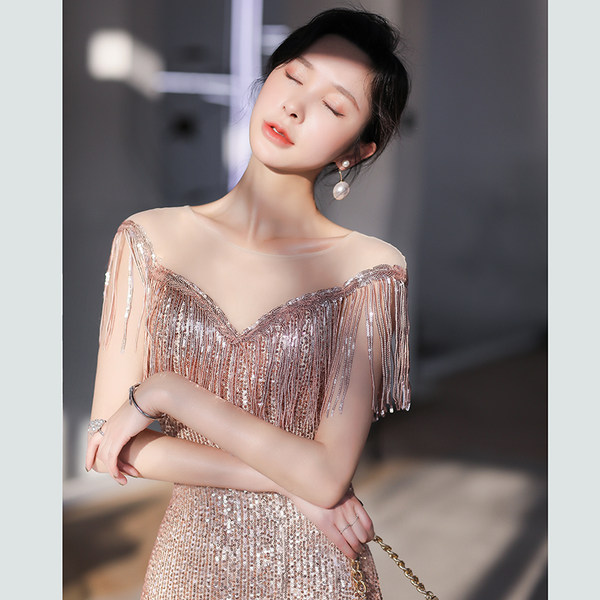 ชุดราตรี ชุดราตรีสวยหรู แบบ ทันสมัย Evening dress