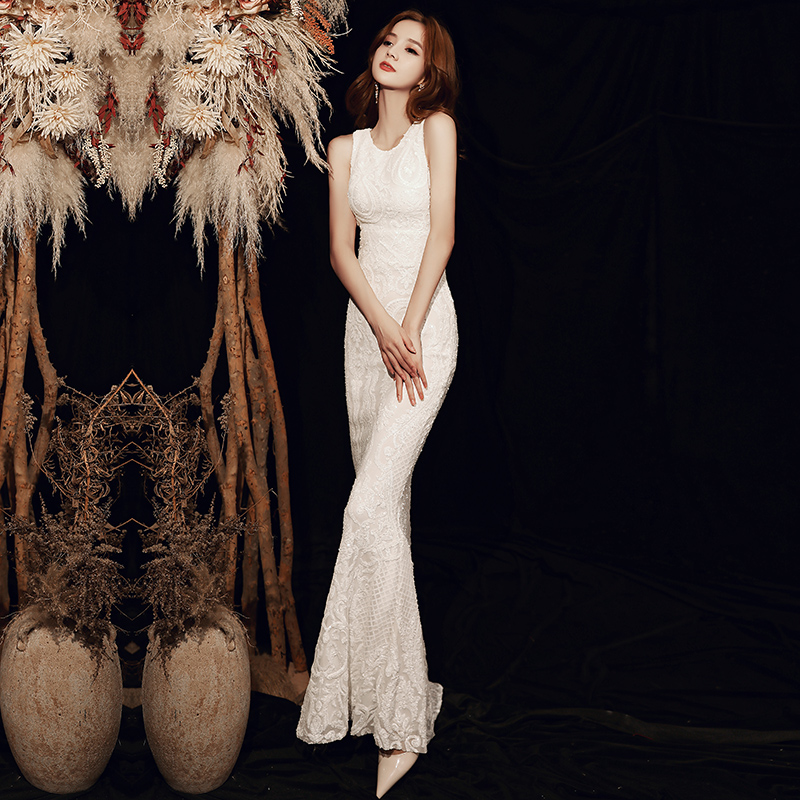 ชุดราตรี ชุดราตรีสวยหรู แบบ ทันสมัย Evening dress