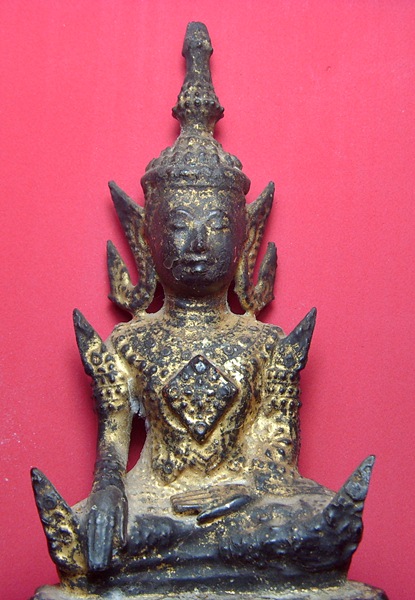 พระรัตนะทรงเครื่อง