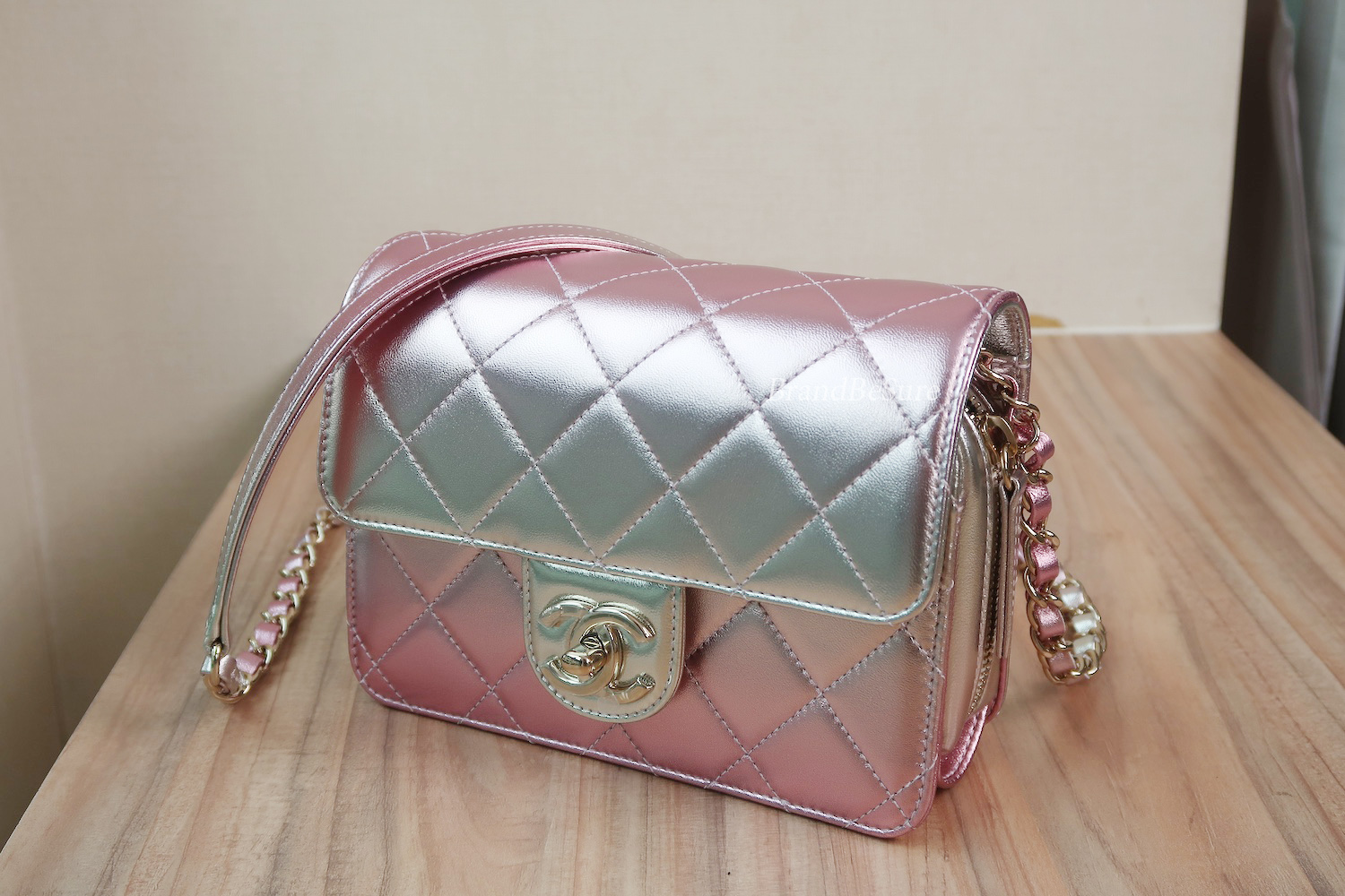 Chanel Rose Pink Metallic Lambskin Like A Wallet Flap GHW