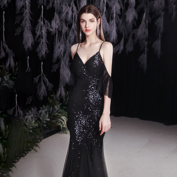 ชุดราตรี ชุดราตรีสวยหรู แบบ ทันสมัย Evening dress