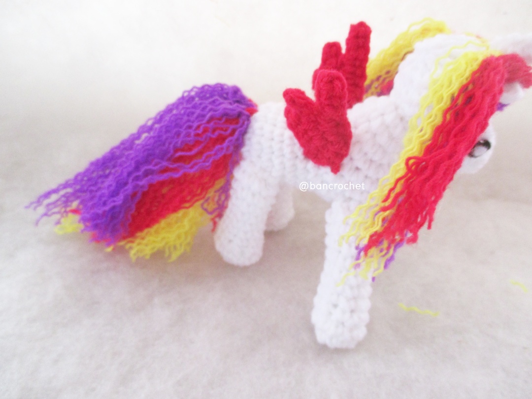 ม้าโพนี่ถัก pony amigurumi crochet ขาว