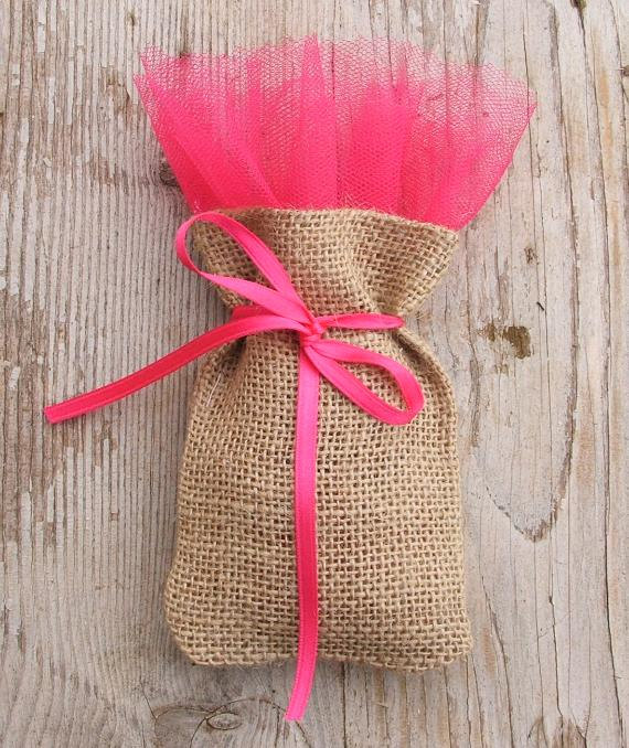 ถุงผ้ากระสอบตกแต่งขอบปากด้วยผ้าโปร่งและผ้าลูกไม้หลากหลายสีสันสดใส