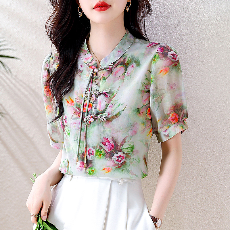 เสื้อเชิ้ตผู้หญิงแขนยาว เสื้อเชิ้ตผู้หญิงใส่ทํางาน 390 บาทต่อชิ้น ฟรีค่าจัดส่ง
