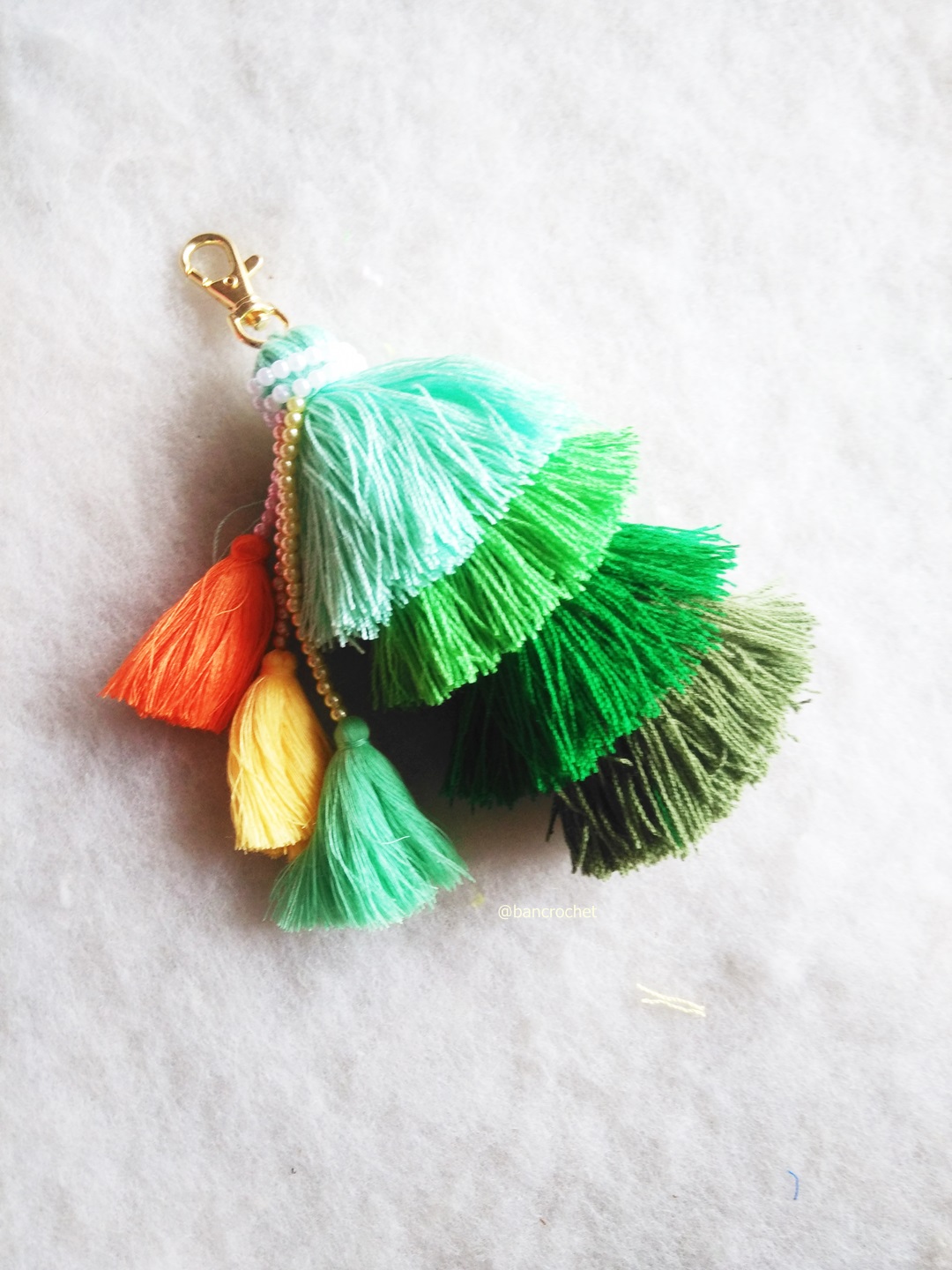 ิBancrochet พวงกญแจพู่แขวนกระเป๋า Tassel keychains หลากสี 7 นิ้ว (inch)