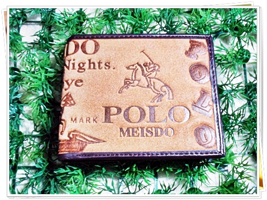 กระเป๋าสตางค์ผู้ชาย กระเป๋าสตางค์ Polo หนังกลับ สีน้ำตาลอ่อน มีซิปด้านใน ช่องใส่รูป ใส่บัตร no p1016