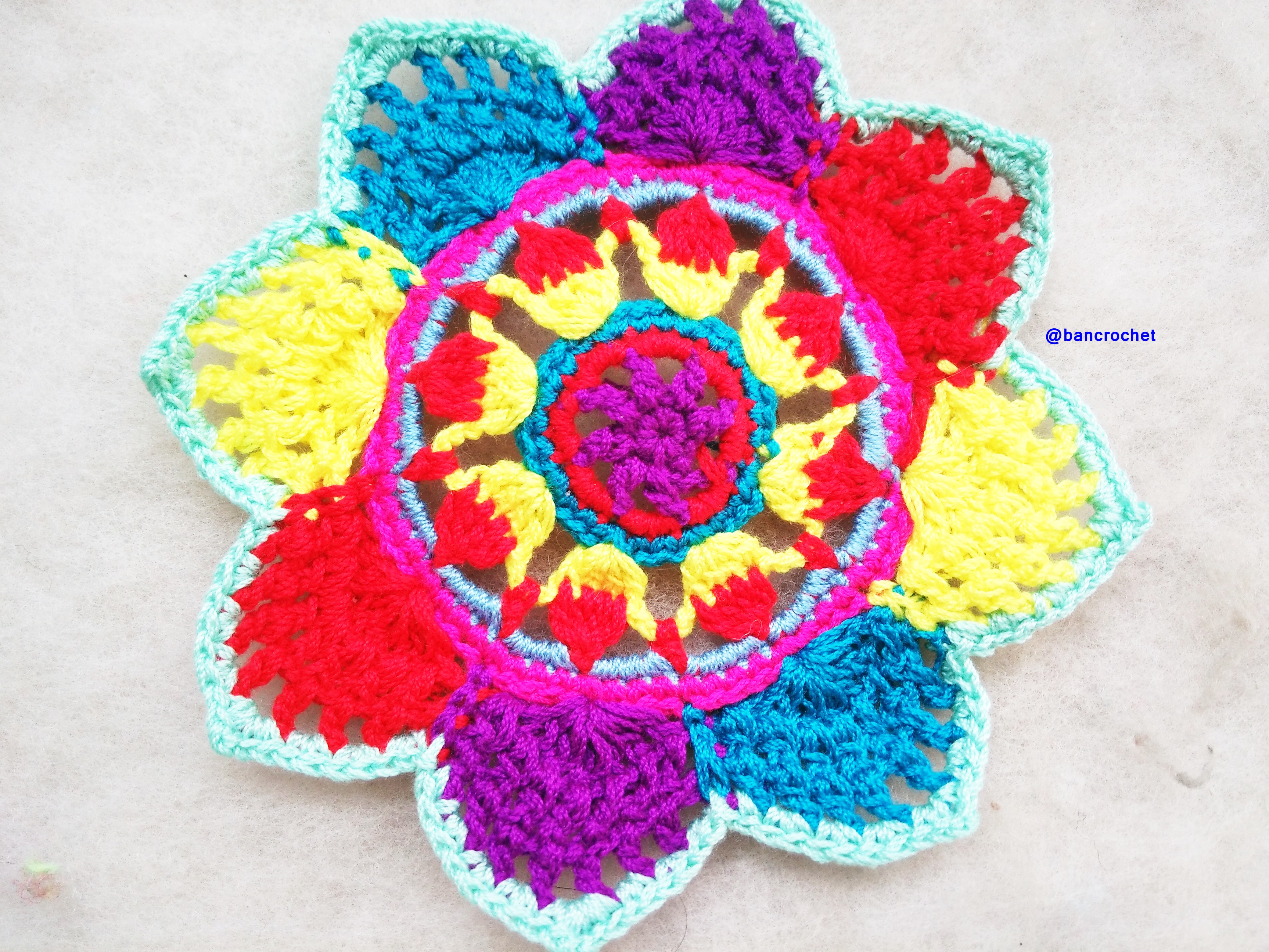 Bancrochet ที่รองแก้วถักโครเชต์ crochet coasters หลากสี 4 นิ้ว