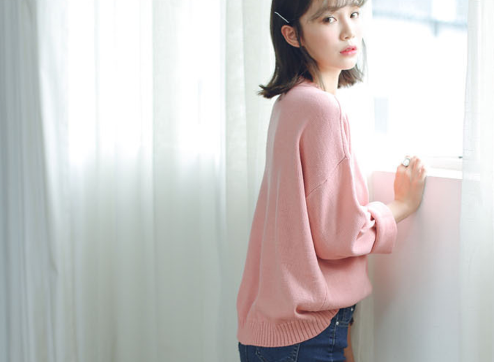 Sweater เสื้อสเวทเตอร์แขนยาว สีชมพู ทรงสวย จะใส่เดี่ยวไหรือใส่โค้ทคลุมก็เริ่ด