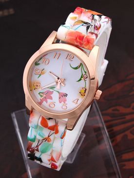 นาฬิกาข้อมือผู้หญิง สายซิลิโคน ใส่กับชุดเดรส นาฬิกา ลายดอกไม้ หน้าปัดสีทอง ใส่เที่ยวทะเล เข้ากับชุดกระโปรง มากค่ะ no 440174_3