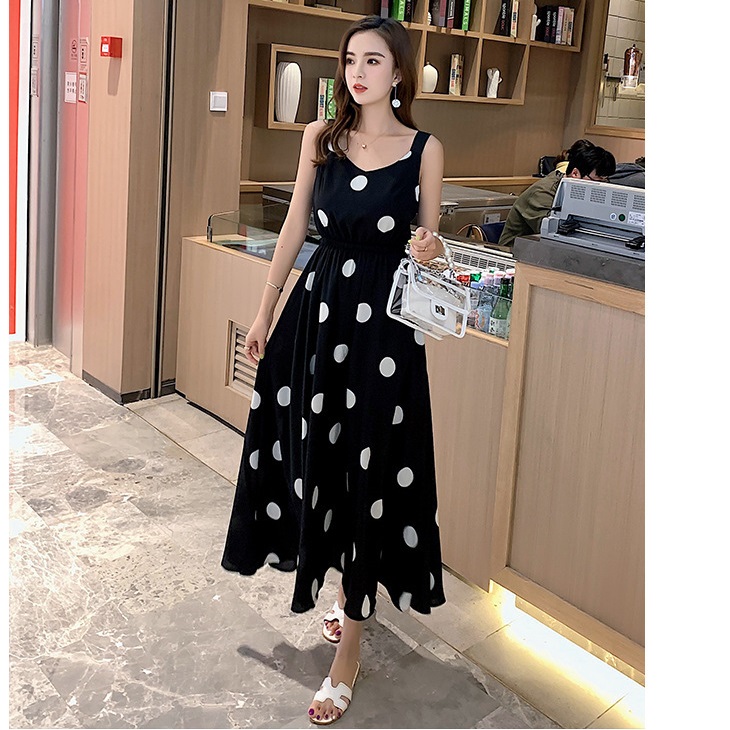 Dress4652 Maxi Dress เดรสยาวลายวงกลมผูกโบว์หลัง เอวยางยืด มีซับในทั้งชุด ผ้าชีฟองเกรดพรีเมียมเนื้อดีหนามีน้ำหนักทิ้งตัว งานสวยดีเทลดีงาม ใส่เดี่ยวหรือแมทช์กับเสื้อคลุมเก๋ๆ สักตัวก็น่ารักดูดีไม่แพ้กัน