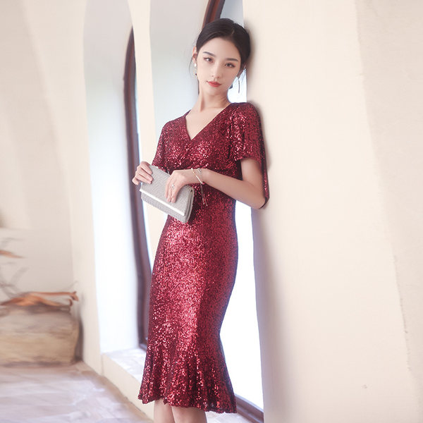 ชุดราตรี ชุดราตรีสวยหรู แบบ ทันสมัย Evening dress