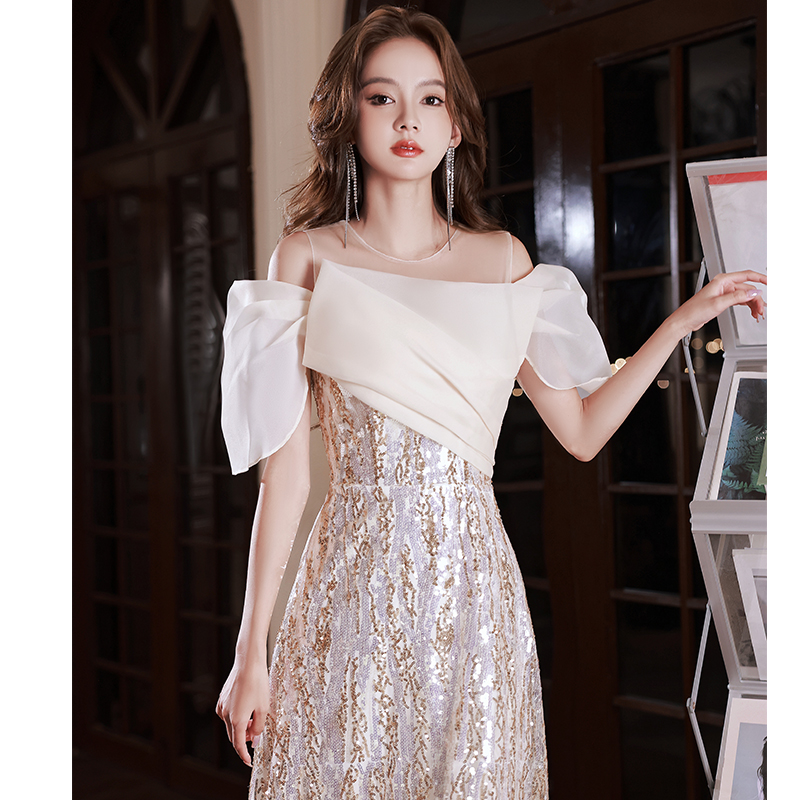 ชุดราตรี ชุดราตรีสวยหรู แบบ ทันสมัย Evening dress