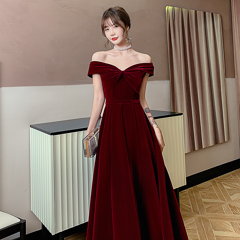 ชุดราตรี ชุดราตรีสวยหรู แบบ ทันสมัย Evening dress