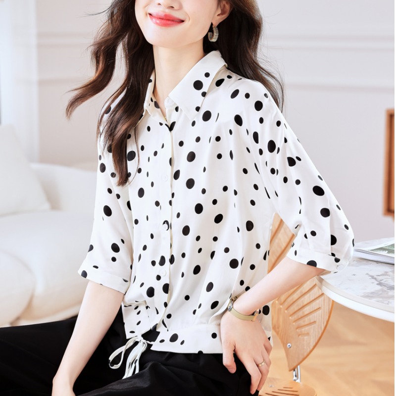 เสื้อเชิ้ตผู้หญิงแขนยาว เสื้อเชิ้ตผู้หญิงใส่ทํางาน 390 บาทต่อชิ้น ฟรีค่าจัดส่ง