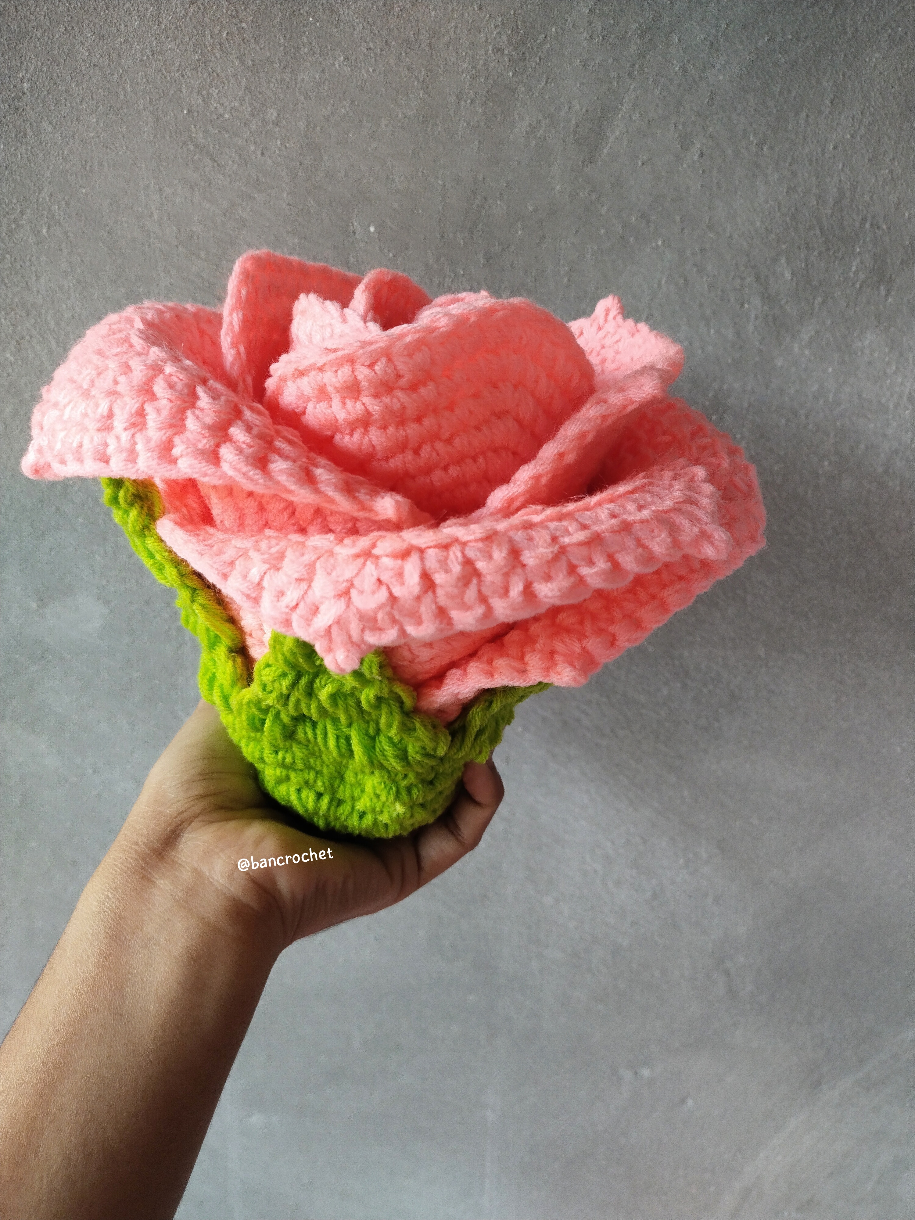 Bancrochet กุหลาบดอกใหญ่ถักโครเชต์ crochet big rose หลากสี 20 cm