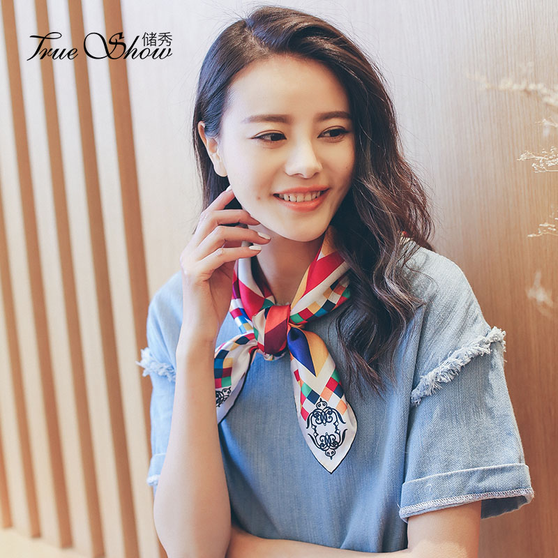 ผ้าพันคอแฟชั่น เลื่อนดูลายสีด้านล่าง เช็คสต็อกแบบสีที่ LINE:preorderdd