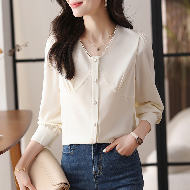 เสื้อเชิ้ตผู้หญิงแขนยาว เสื้อเชิ้ตผู้หญิงใส่ทํางาน 390 บาทต่อชิ้น ฟรีค่าจัดส่ง