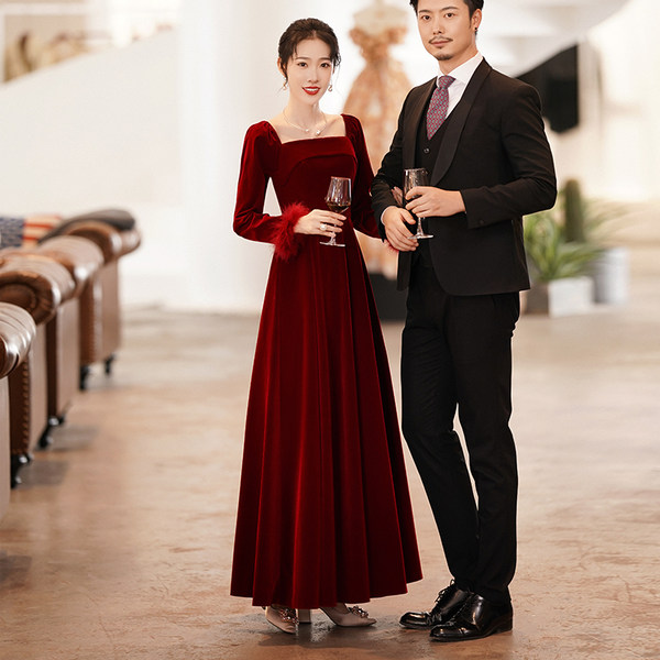 ชุดราตรี ชุดราตรีสวยหรู แบบ ทันสมัย Evening dress