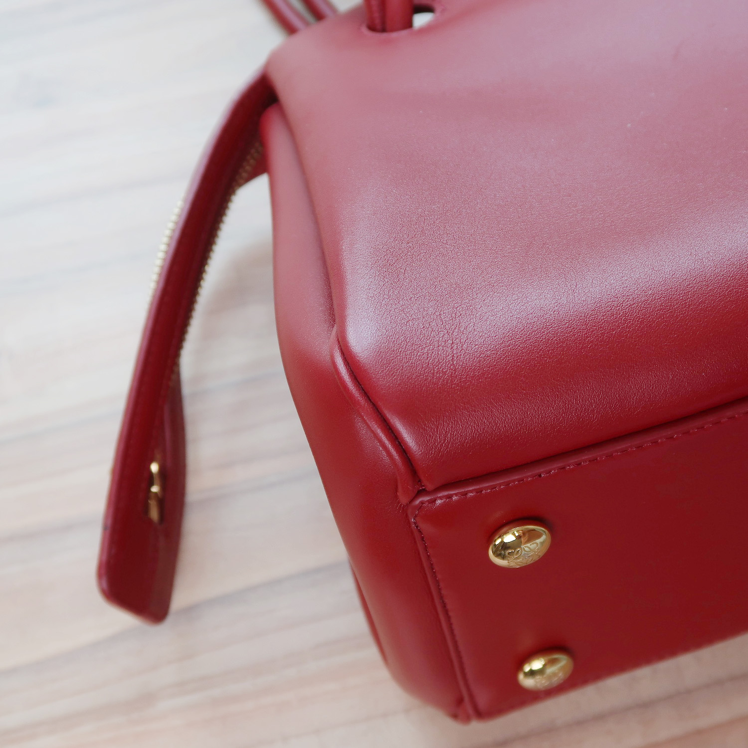 Loewe Brunt Red Calf Small Madrid Bag (ใบเสร็จไทย 1 เดือน ลด 1 แสน)