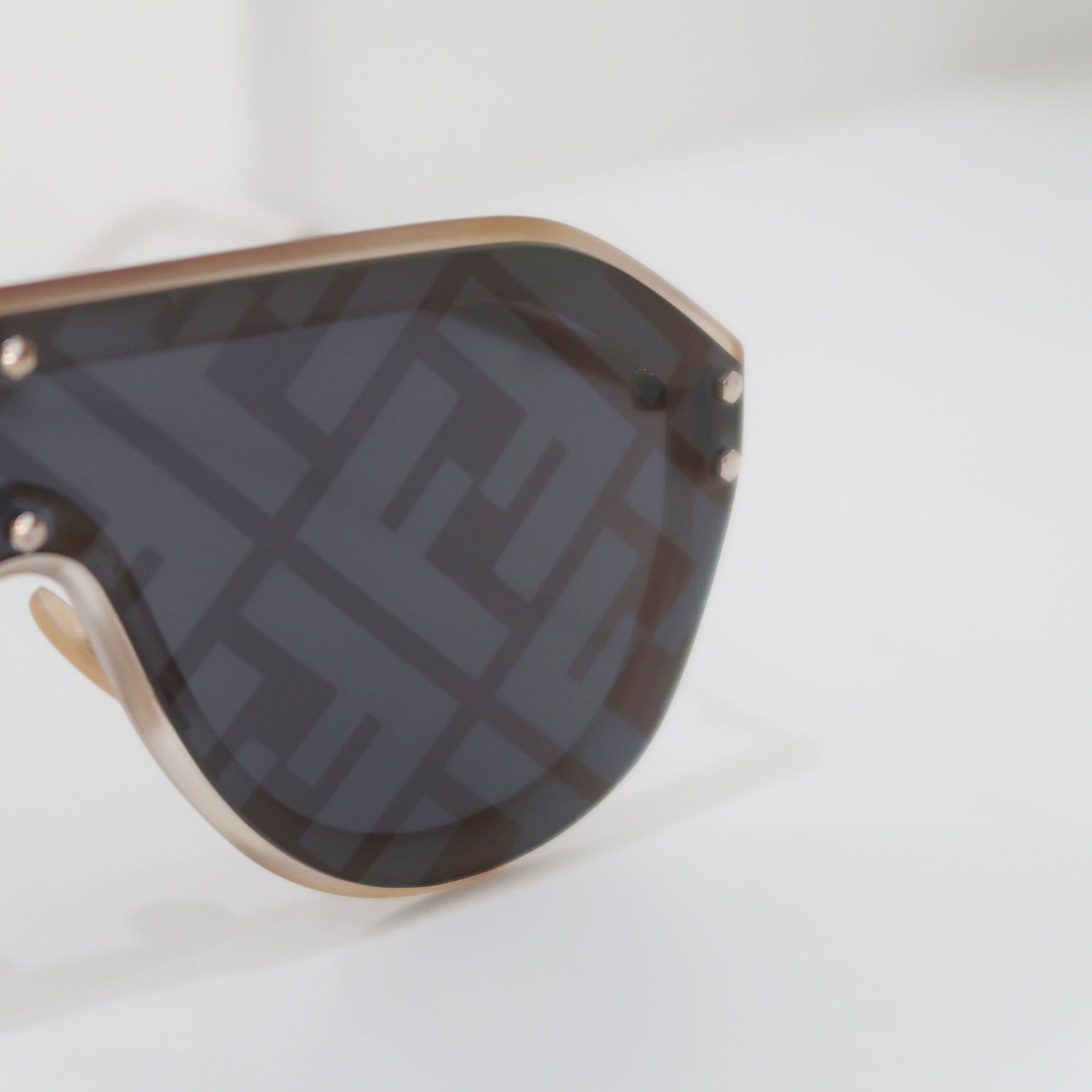 Fendi FF Logo Sunglasses M0039