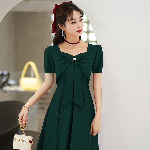 ชุดราตรี ชุดราตรีสวยหรู แบบ ทันสมัย Evening dress