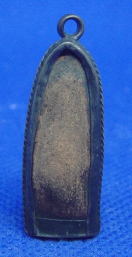 พระลีลาเลี่ยมเงิน