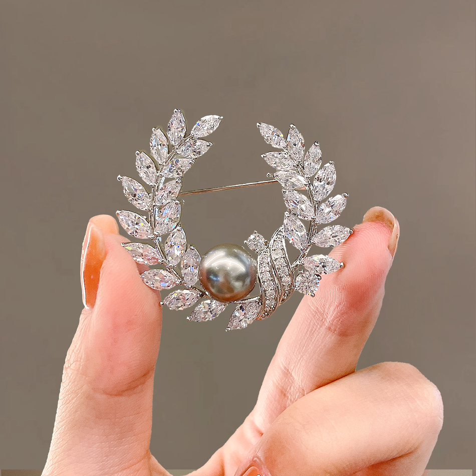 เข็มกลัด เข็มกลัดสวยๆ เข็มกลัดติดเสื้อ Brooch