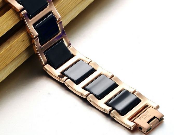สร้อยข้อมือผู้ชาย 316L Stainless Steel ไม่ลอกไม่ดำ ผสมผสาน กับ เซรามิก สีเงิน ทอง ดำ Rose Gold เพิ่มความหรูหรา ให้กับข้อมือของคุณ 808373