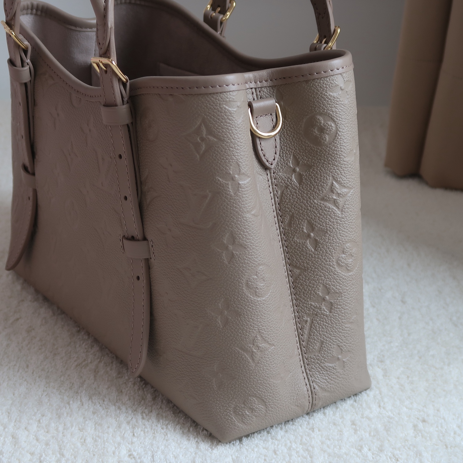 Louis Vuitton Beige Monogram Empreinte Babylone Tote PM (ใบเสร็จไทย 12 วัน)
