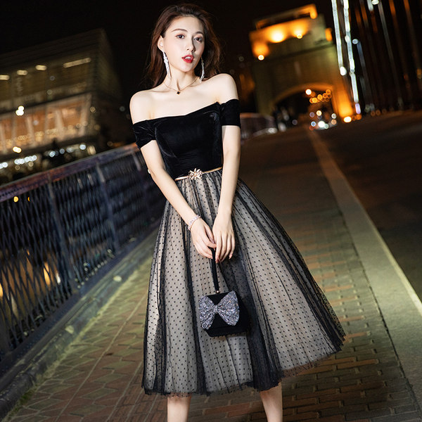 ชุดราตรี ชุดราตรีสวยหรู แบบ ทันสมัย Evening dress