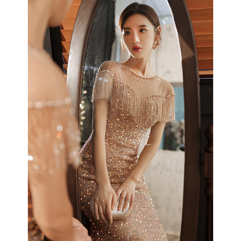 ชุดราตรี ชุดราตรีสวยหรู แบบ ทันสมัย Evening dress
