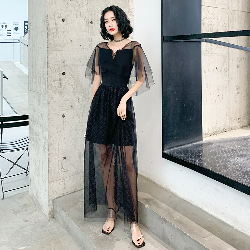 ชุดราตรี ชุดราตรีสวยหรู แบบ ทันสมัย Evening dress