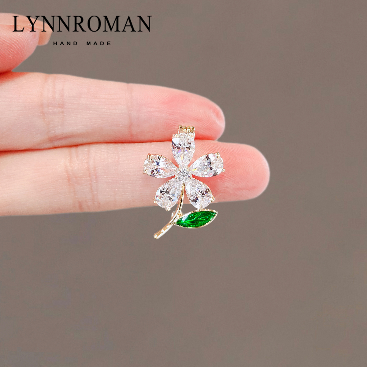 เข็มกลัด เข็มกลัดสวยๆ เข็มกลัดติดเสื้อ Brooch