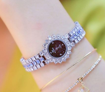 นาฬิกาข้อมือฝังเพชร หน้าปัดดอกไม้ ตกแต่งด้วย เพชร CZ AAA สวยหวาน ดูหรูหรา นาฬิกาข้อมือหญิง 808909