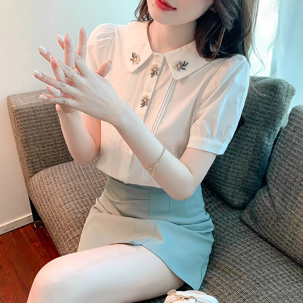 เสื้อลูกไม้ แขนสั้น