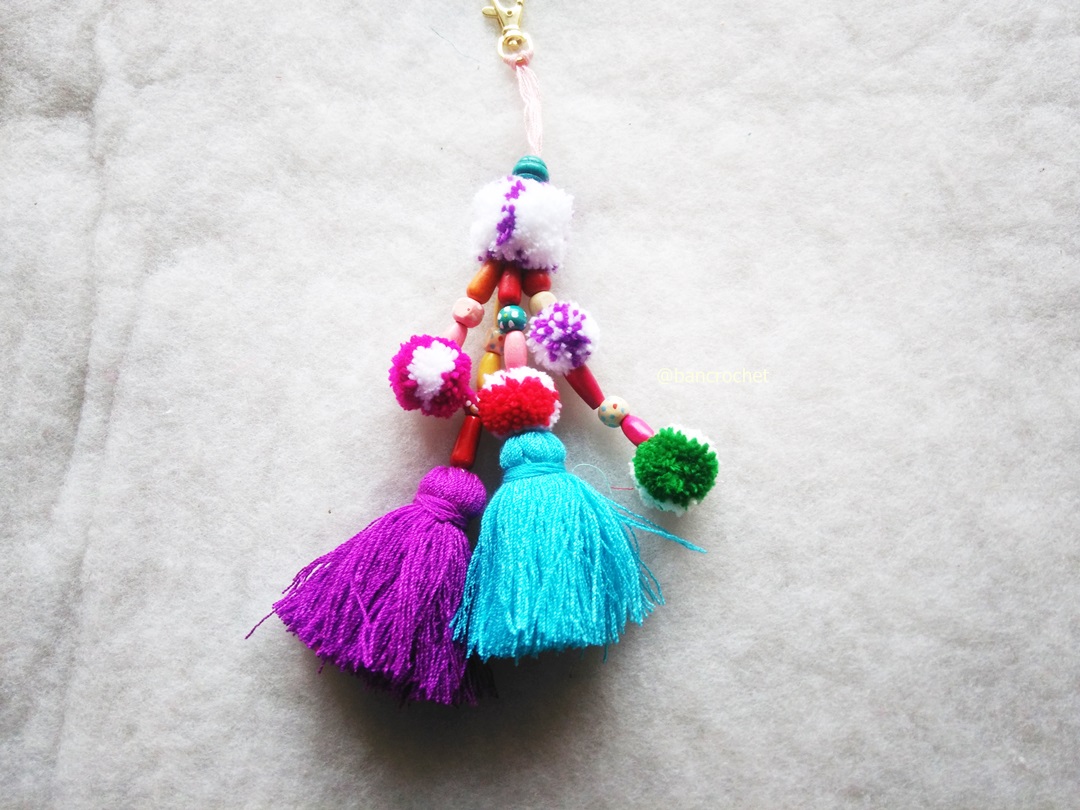 Bancrochet พวงกญแจพู่แขวนกระเป๋า Tassel keychains หลากสี 7 นิ้ว (inch)