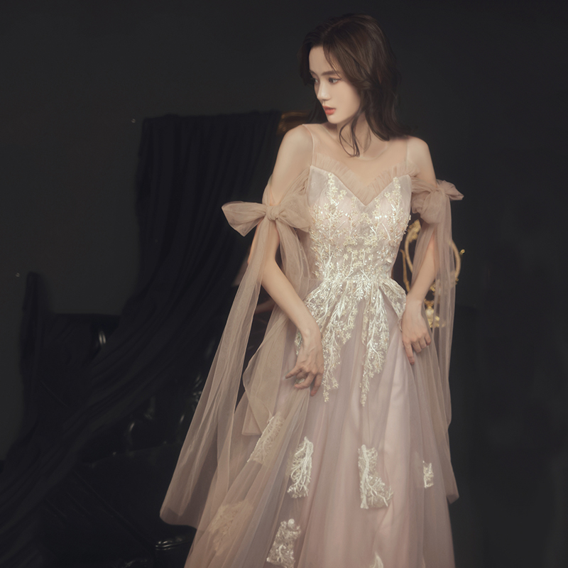 ชุดราตรี ชุดราตรีสวยหรู แบบ ทันสมัย Evening dress