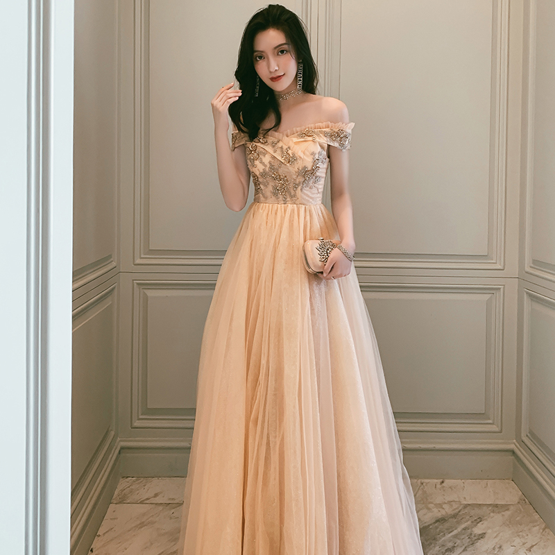 ชุดราตรี ชุดราตรีสวยหรู แบบ ทันสมัย Evening dress