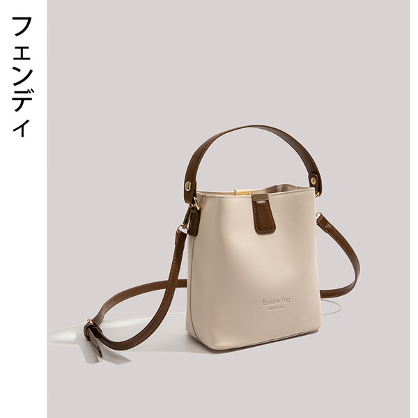 กระเป๋าสะพายข้างผู้หญิง กระเป๋าสะพายสไตล์เกาหลี By Japanese フェンディ authentic bag