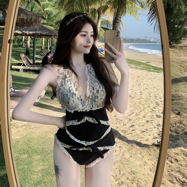 ชุดว่ายน้ำผู้หญิง ชุดว่ายน้ำน่ารัก Bikini ชุดไปทะเล