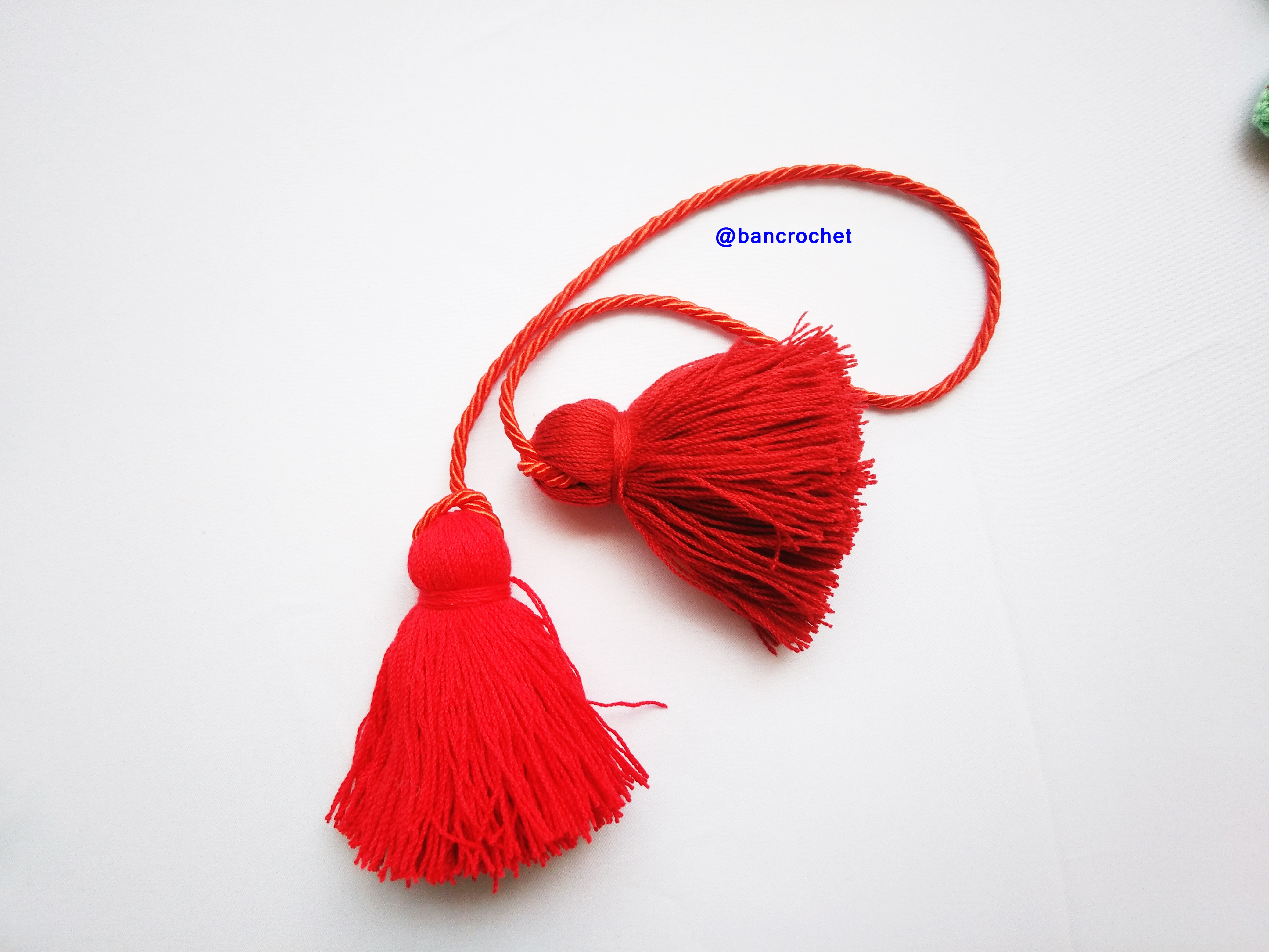 Bancrochet พู่ห้อยกระเป๋า/ที่ห้อยกระเป๋าแฮนด์เมด Tassels keychain hanging for bags หลากสี 4 นิ้ว